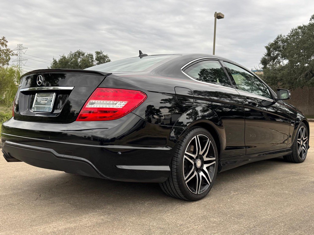 2014 Mercedes-Benz C-Class Image 9