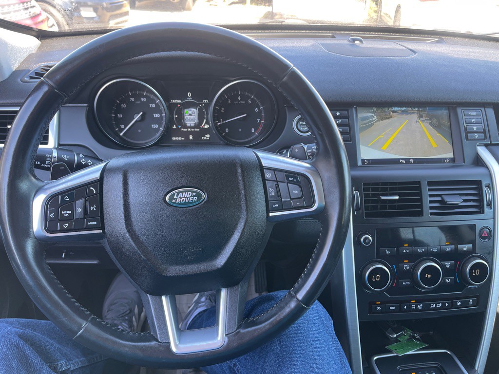 2017 Land Rover Discovery Sport Image 18