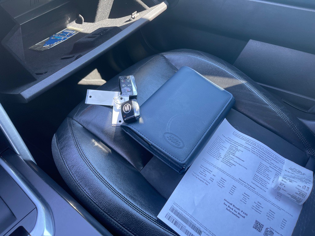 2017 Land Rover Discovery Sport Image 20