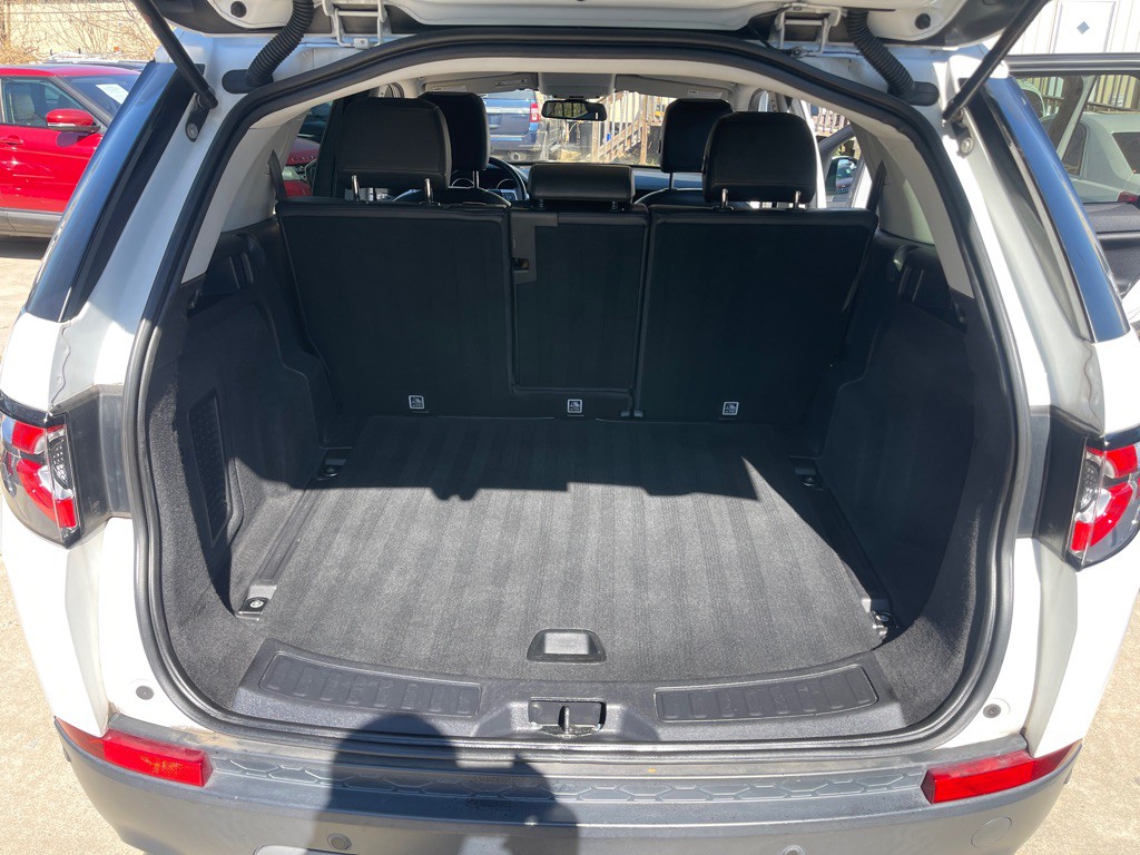 2017 Land Rover Discovery Sport Image 22