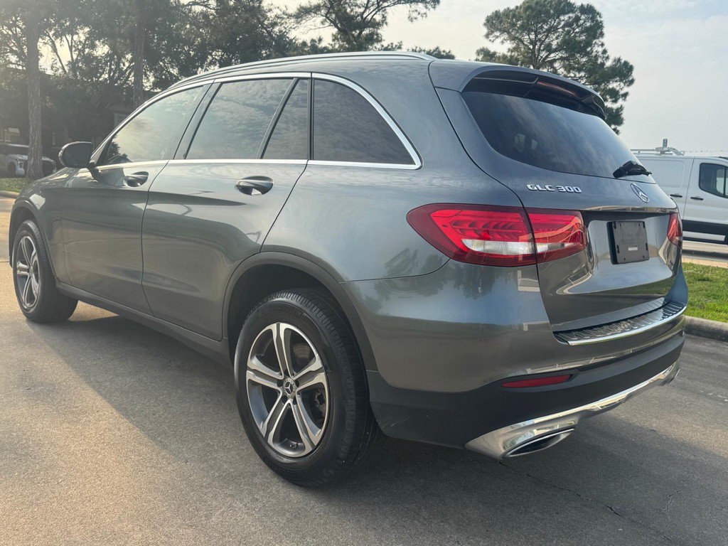 2019 Mercedes-Benz GLC-Class Image 7