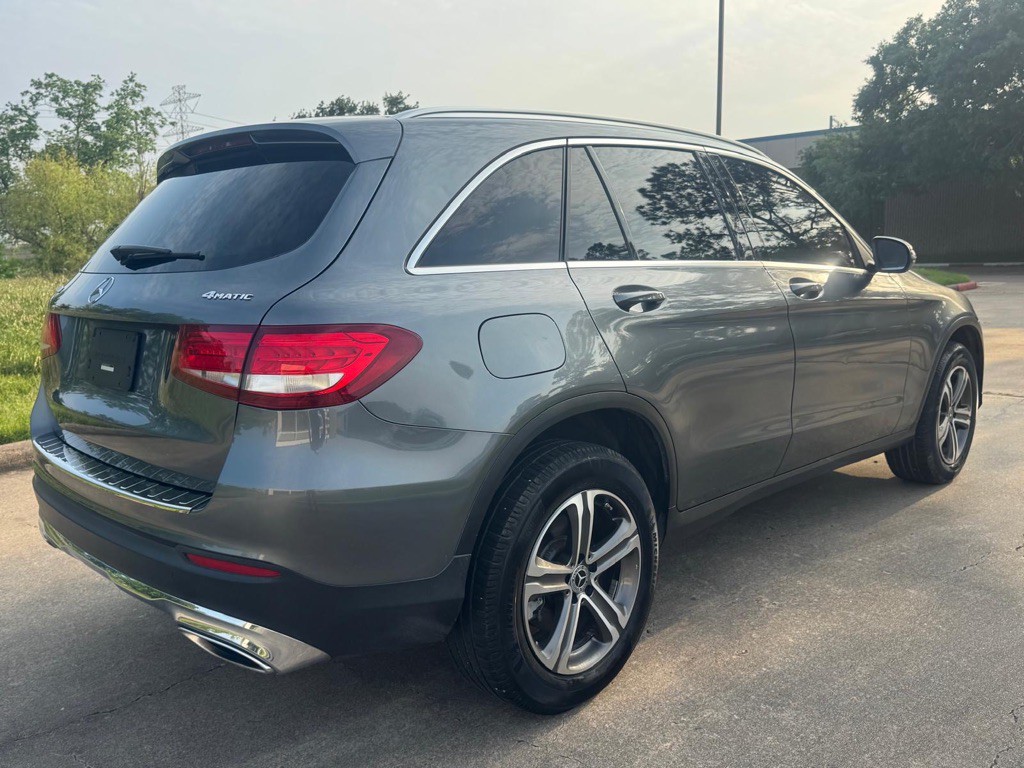 2019 Mercedes-Benz GLC-Class Image 10