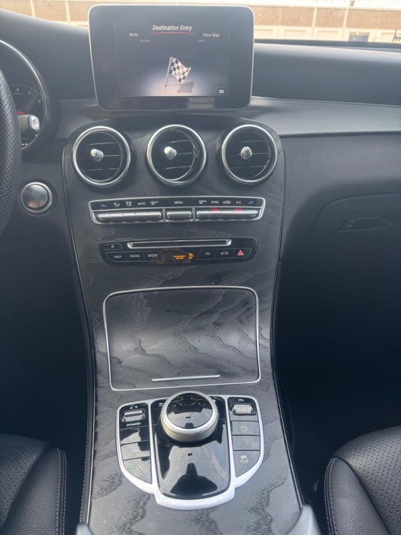 2019 Mercedes-Benz GLC-Class Image 27