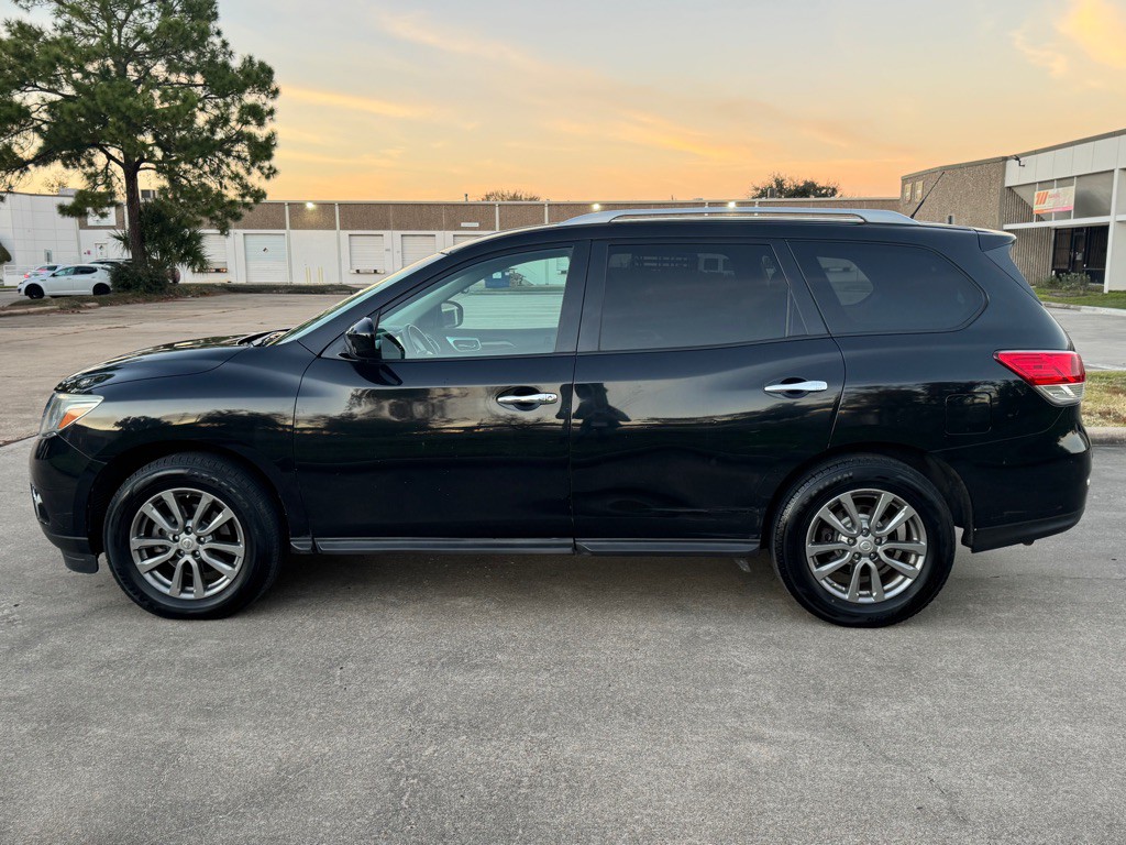 2016 Nissan Pathfinder Image 5