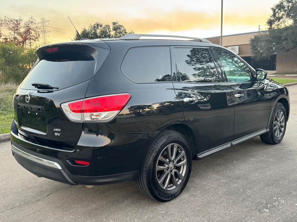 2016 Nissan Pathfinder Image 6