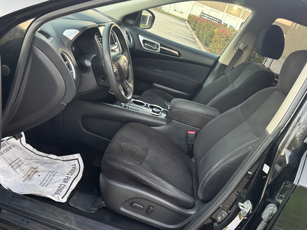 2016 Nissan Pathfinder Image 10