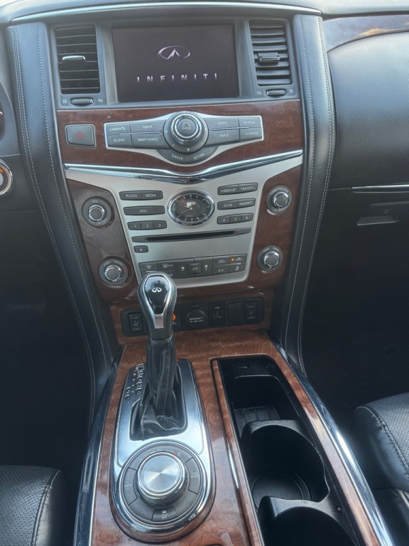 2019 INFINITI QX80 Image 17