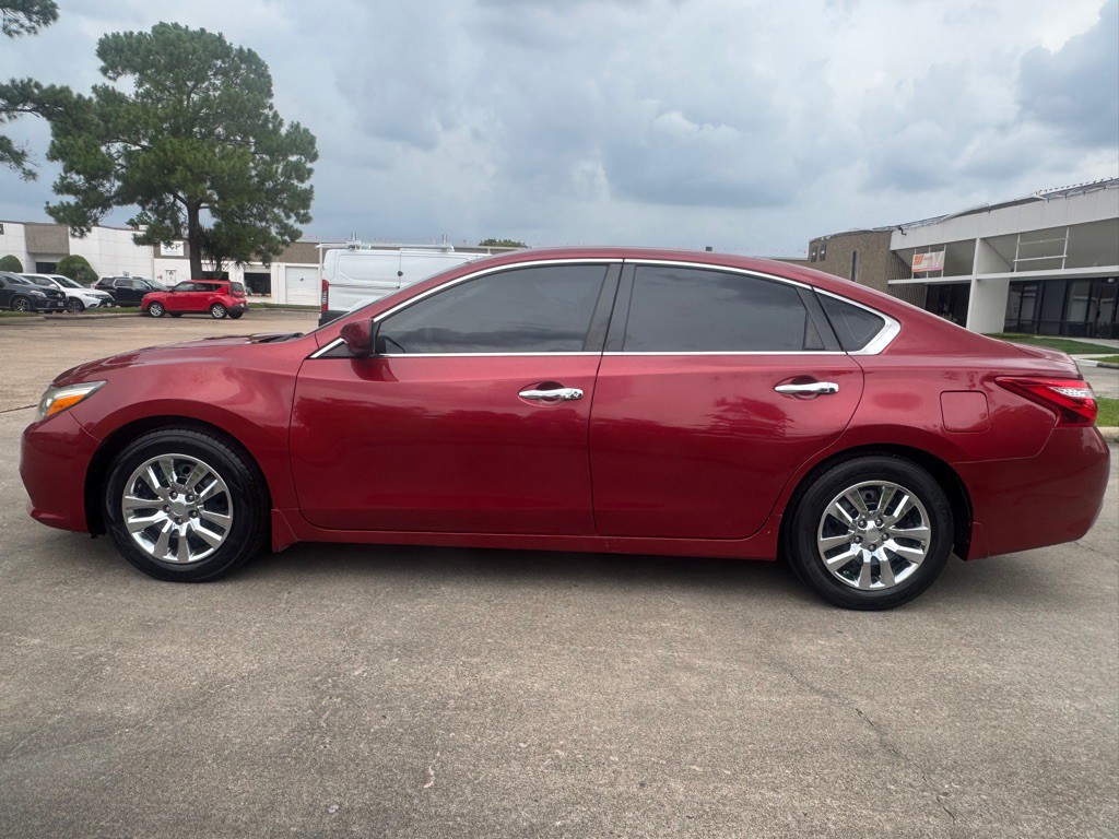2016 Nissan Altima Image 5