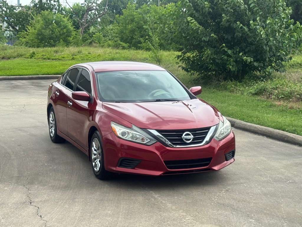 2016 Nissan Altima Image 11