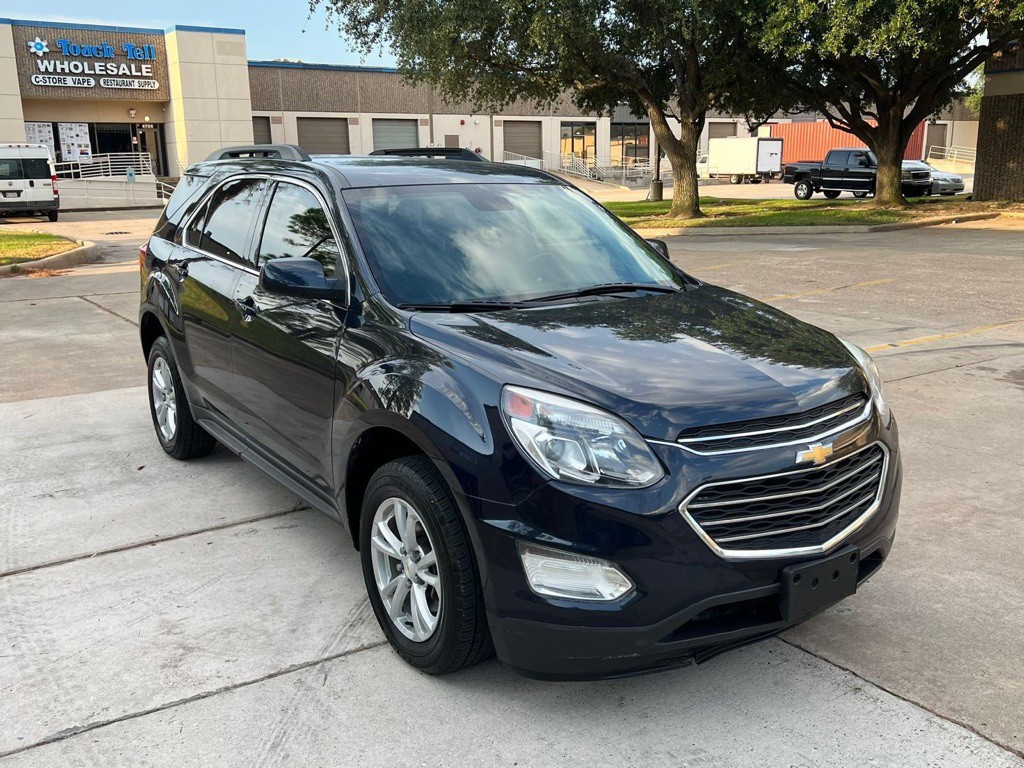 2017 Chevrolet Equinox Image 2