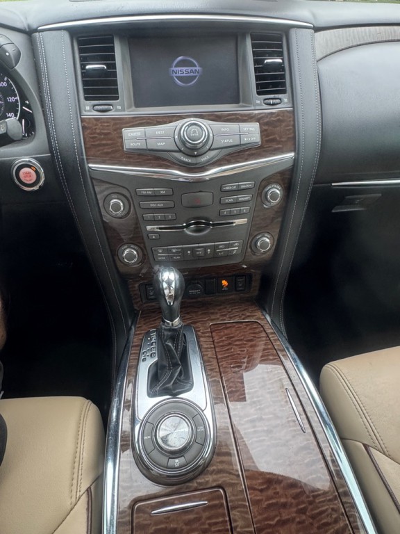 2017 Nissan Armada Image 17
