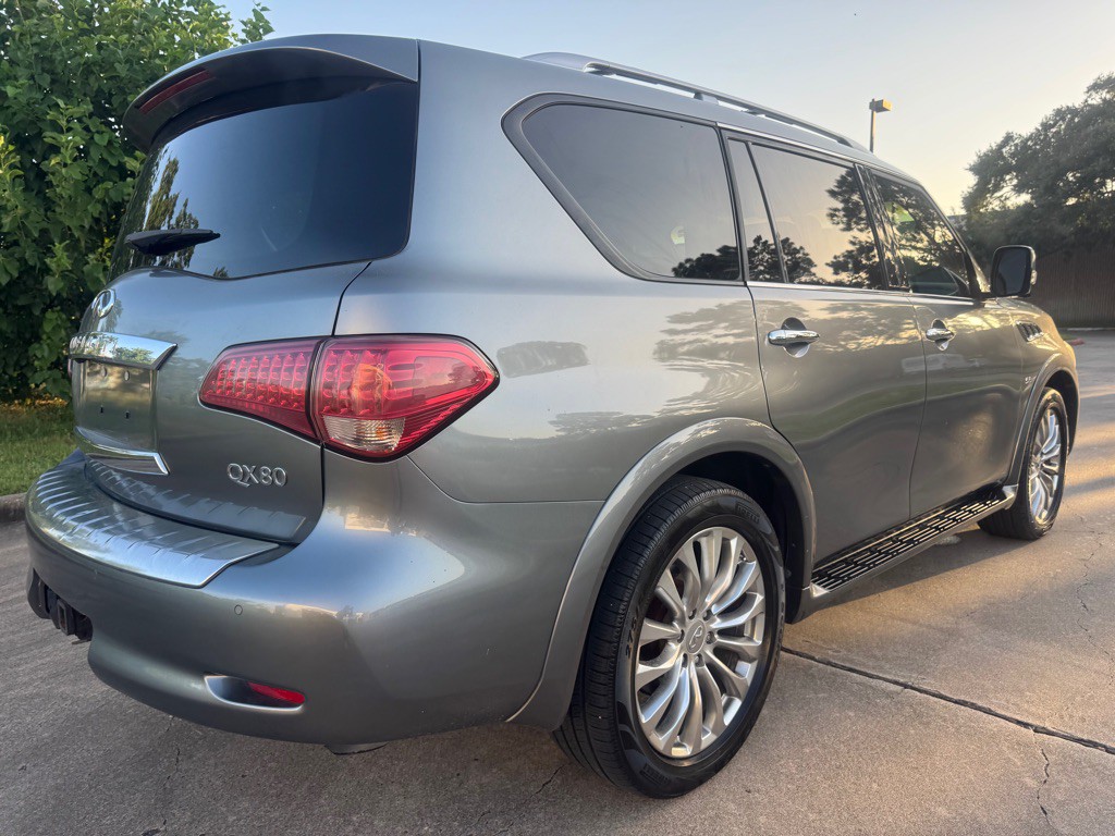 2015 INFINITI QX80 Image 6