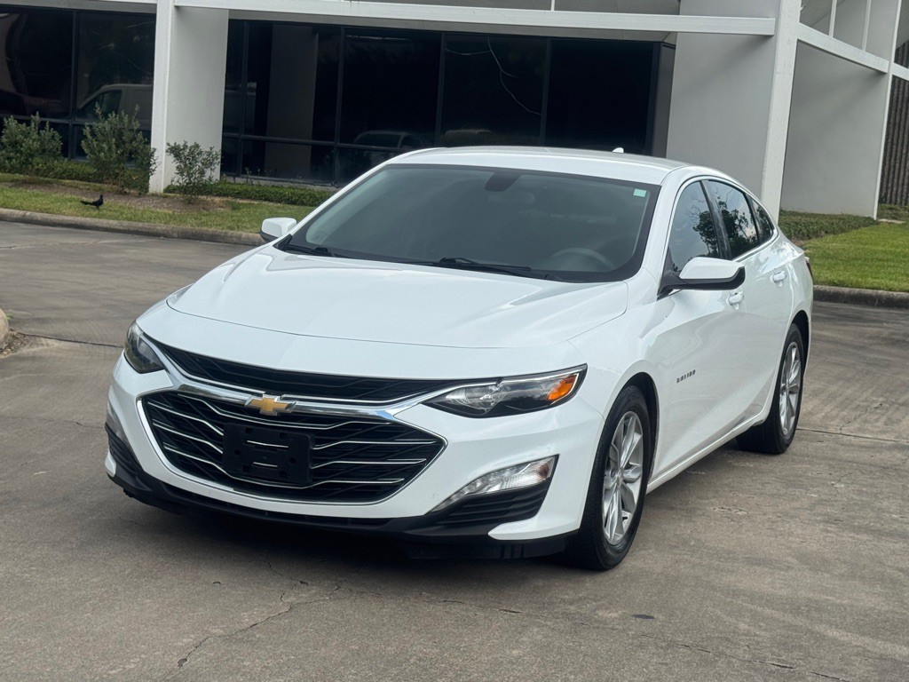 2019 Chevrolet Malibu Image 2