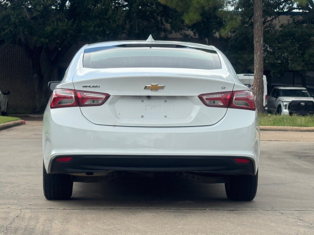 2019 Chevrolet Malibu Image 8