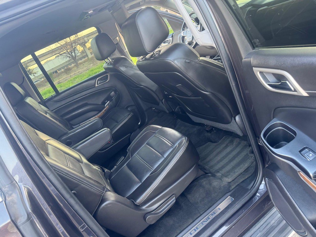 2015 GMC Yukon Image 16