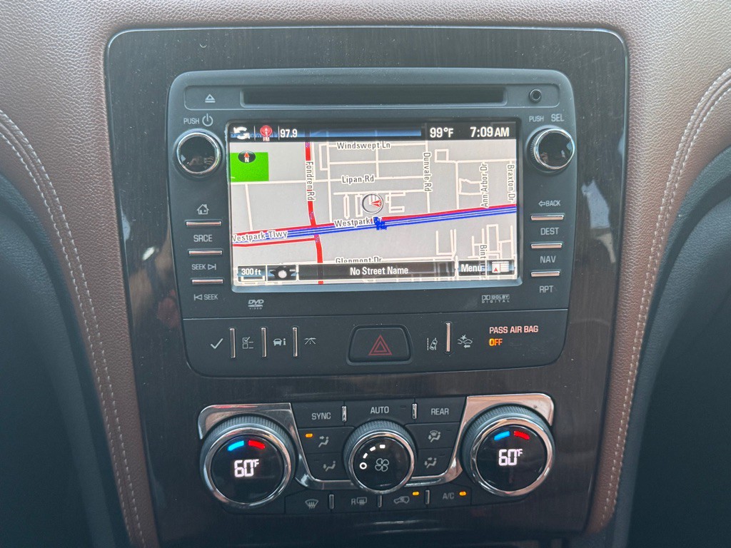 2016 Chevrolet Traverse Image 21