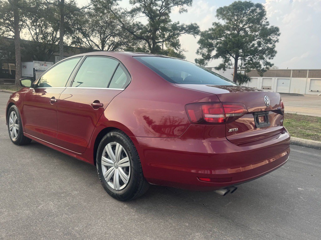 2017 Volkswagen Jetta Image 4