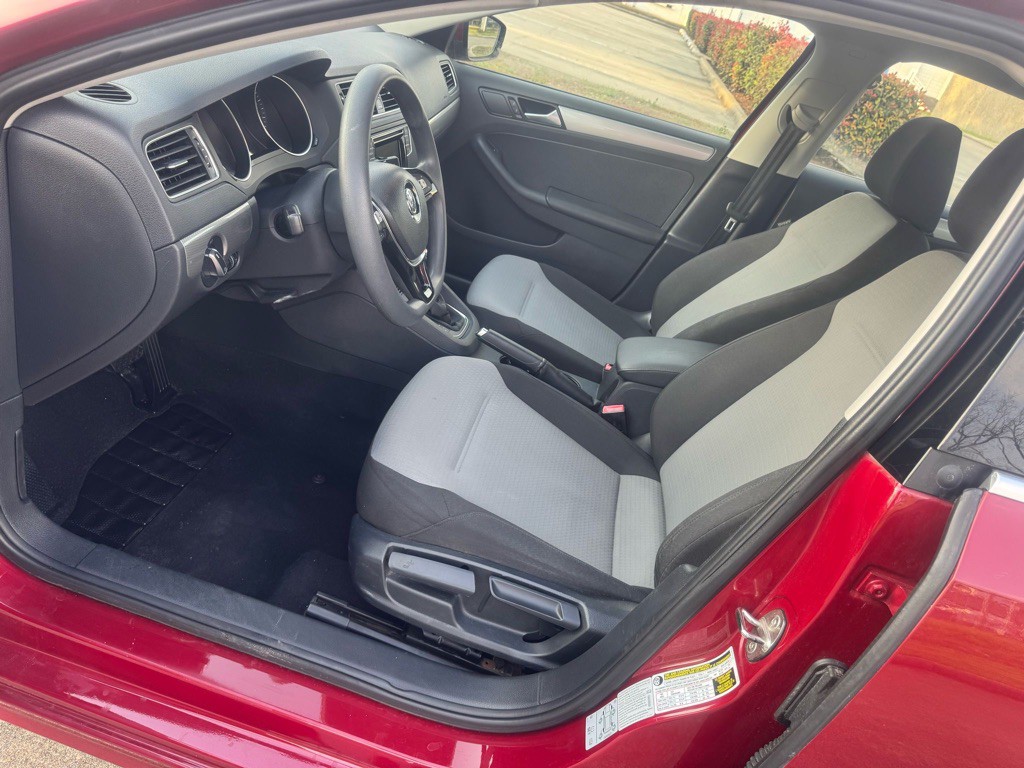 2017 Volkswagen Jetta Image 12