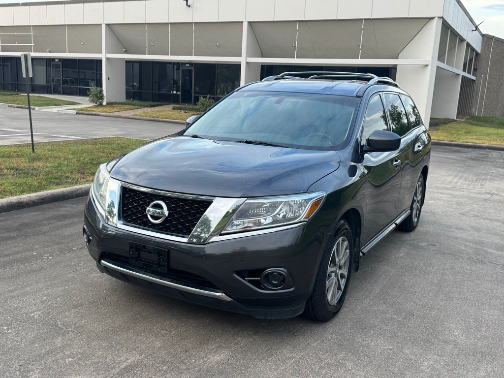 2014 Nissan Pathfinder Image 2