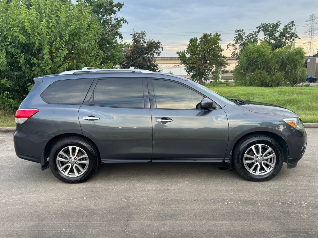 2014 Nissan Pathfinder Image 4
