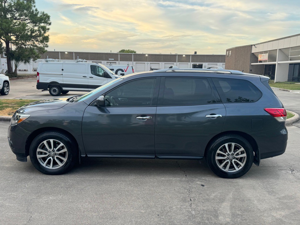 2014 Nissan Pathfinder Image 5