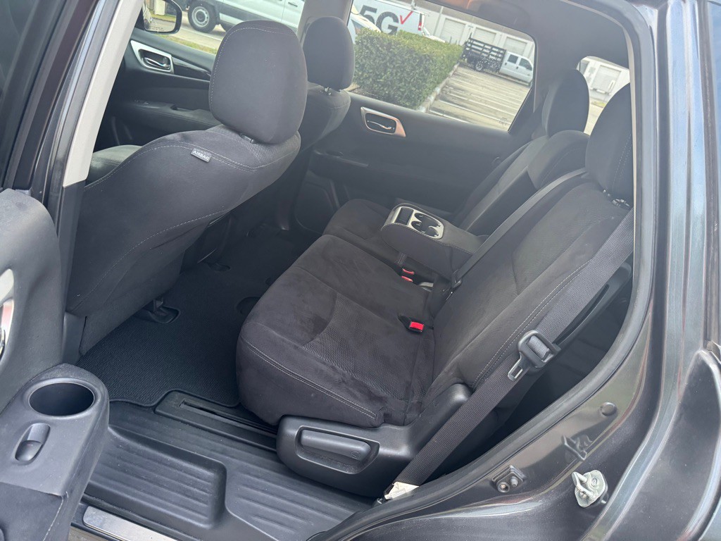 2014 Nissan Pathfinder Image 13
