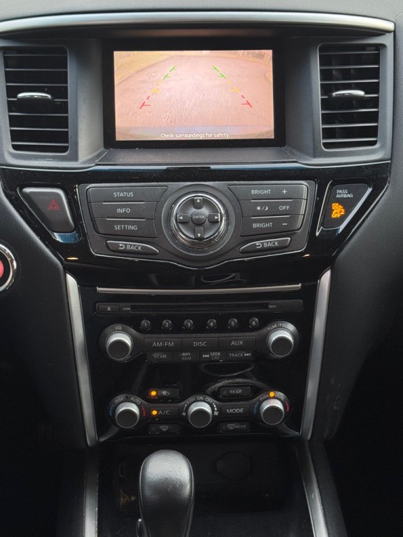 2014 Nissan Pathfinder Image 15
