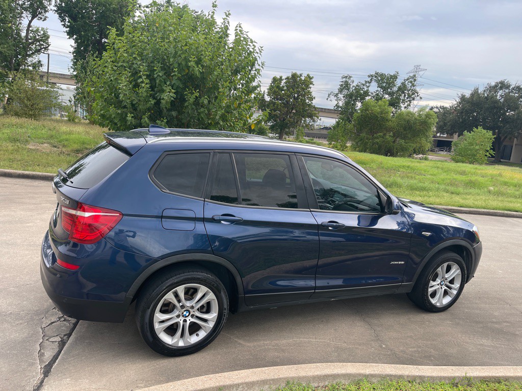2017 BMW X3 Image 11