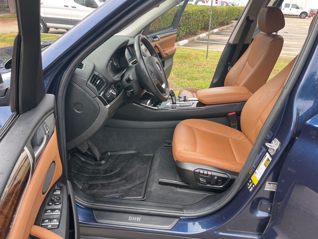 2017 BMW X3 Image 26