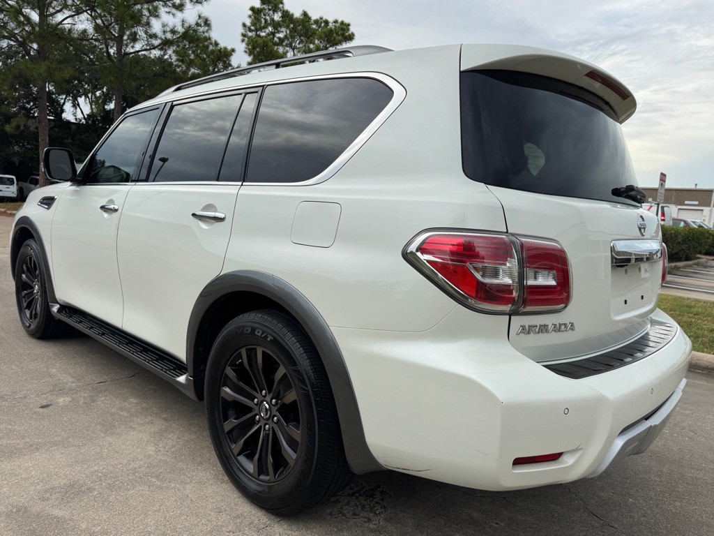 2017 Nissan Armada Image 6