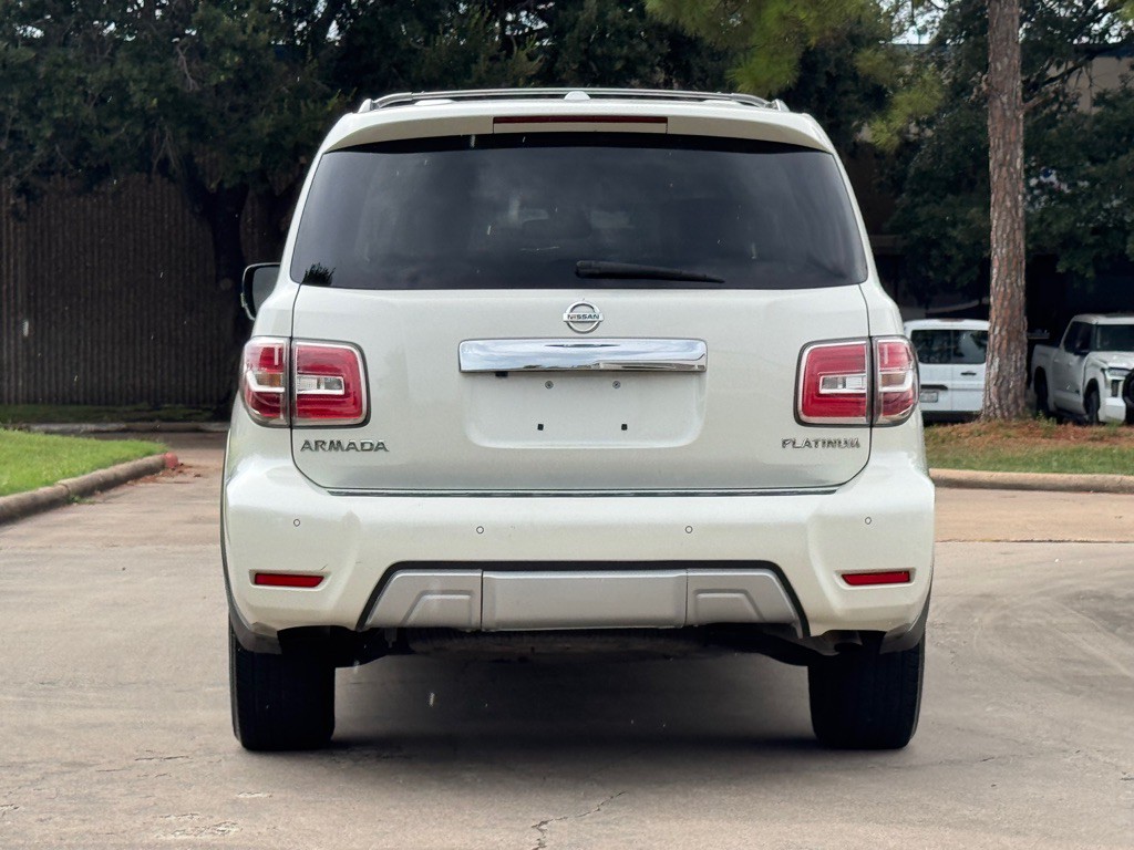 2017 Nissan Armada Image 8