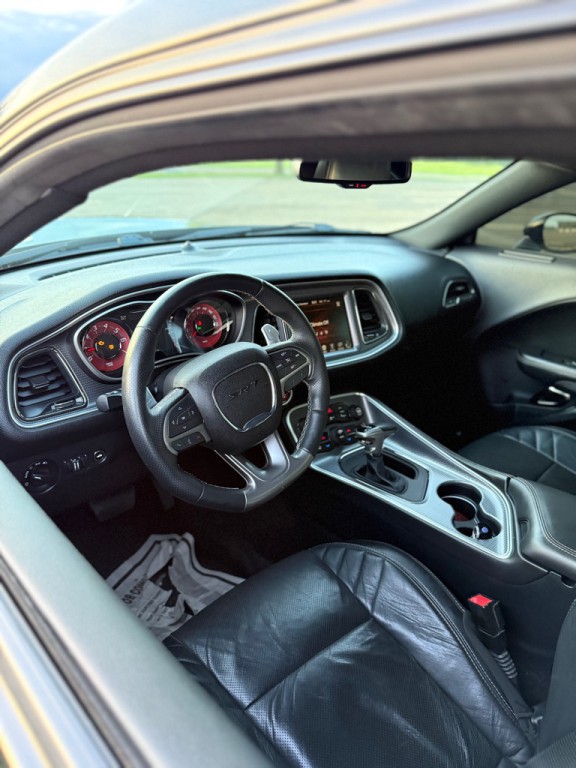 2015 Dodge Challenger Image 2