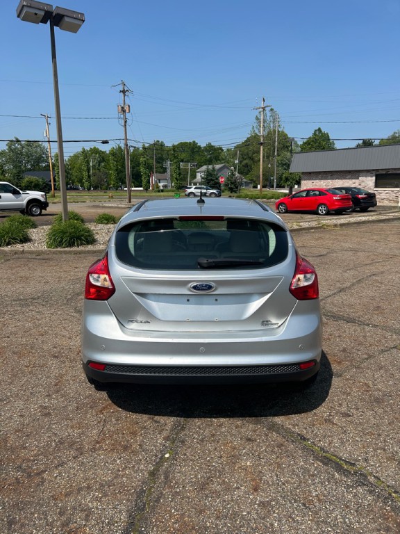 2012 Ford Focus Image 12