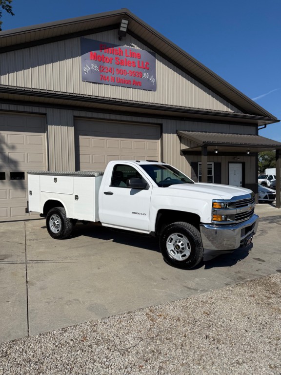 2015 Chevrolet Silverado 1500 Image 2