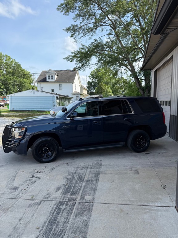 2017 Chevrolet Tahoe Image 4