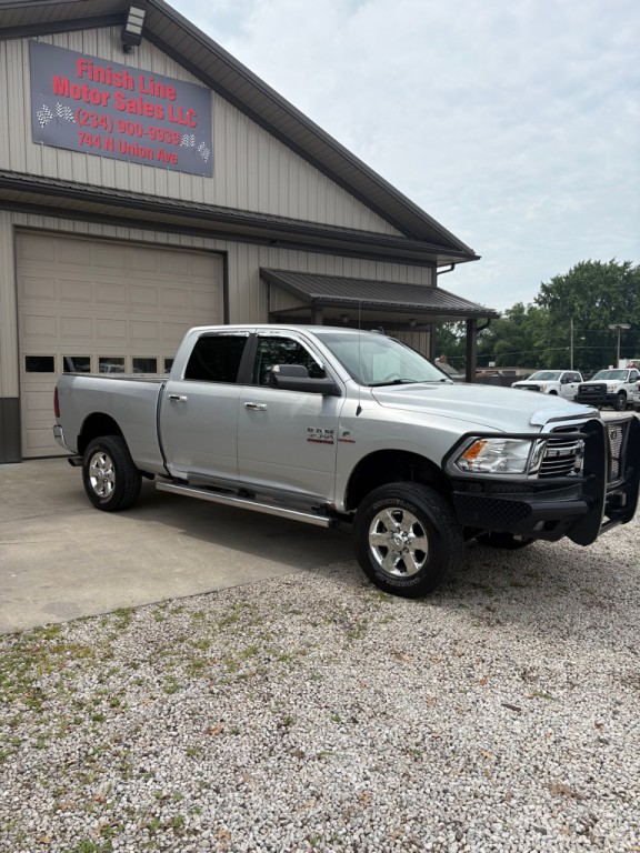 2015 RAM 3500 Image 2