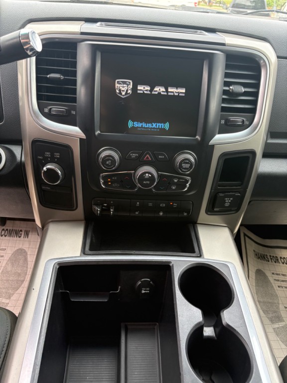 2015 RAM 3500 Image 11