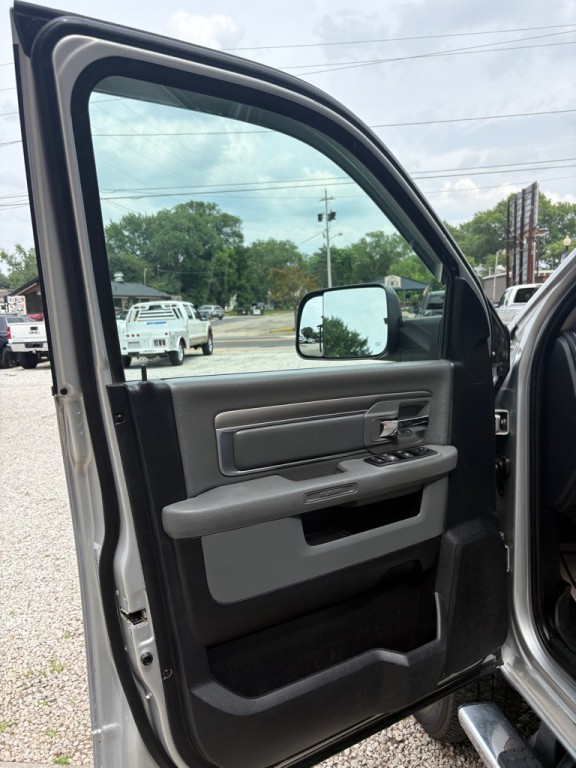 2015 RAM 3500 Image 13