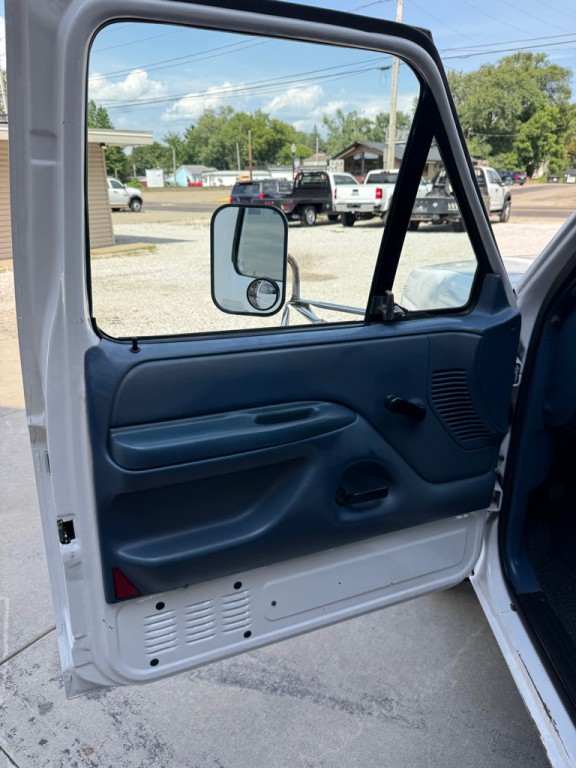 1996 Ford F-350 Image 10