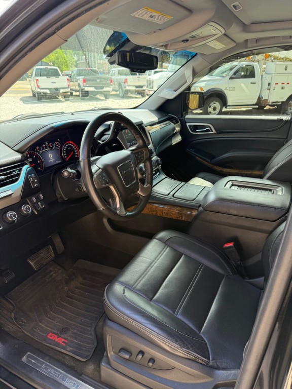 2016 GMC Yukon Image 9