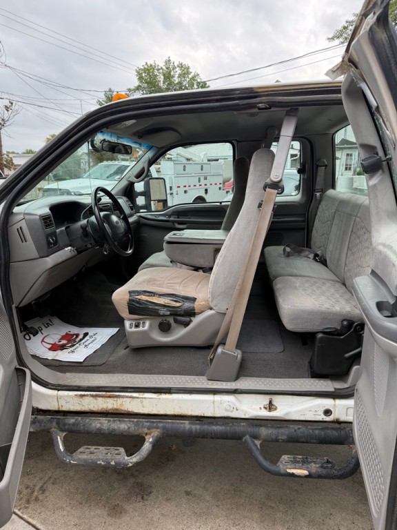 2000 Ford F-350 Image 11
