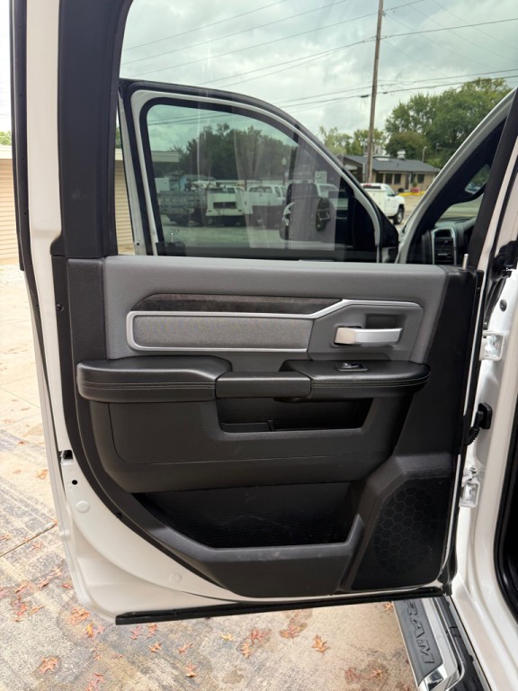 2022 RAM 2500 Image 11