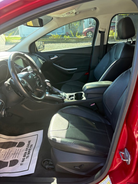 2012 Ford Focus Image 10