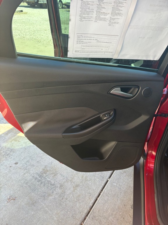 2012 Ford Focus Image 15