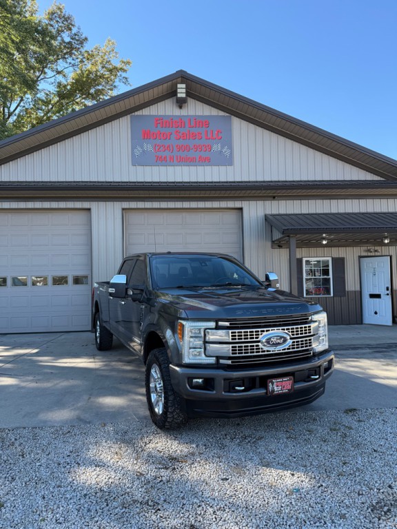 2017 Ford F-250 Image 1