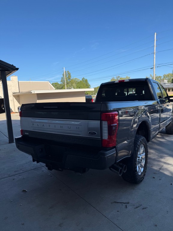 2017 Ford F-250 Image 4