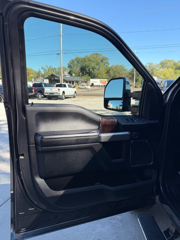 2017 Ford F-250 Image 12
