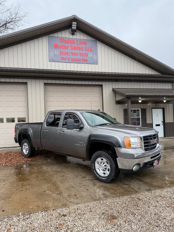 2008 GMC Sierra Image 2