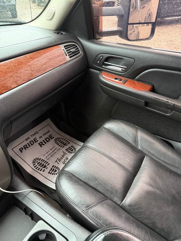 2008 GMC Sierra Image 17