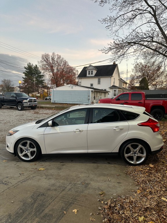 2012 Ford Focus Image 8